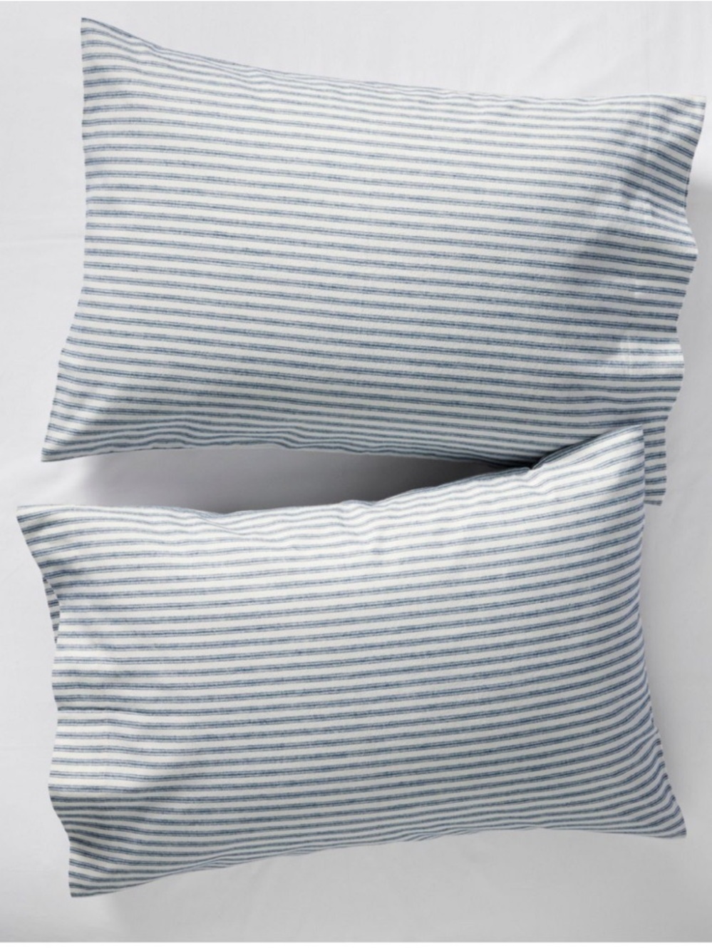 L.L. Bean King Ultrasoft Comfort Flannel Sheet Set Mariner Blue Stripe NWT $200 - Picture 3 of 12